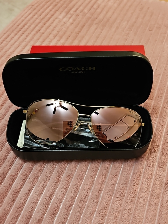 Coach Accessories - Coach Gold Metal Aviator Sunglasses with Pink Gradient Lenses